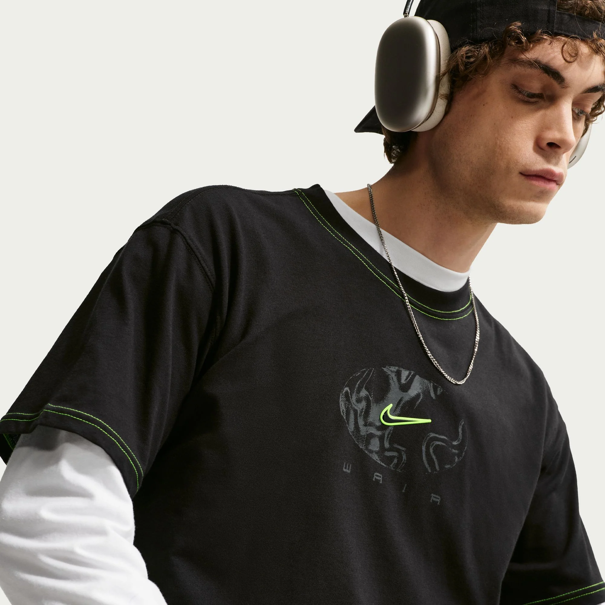Nike SB Ishod Skate T-Shirt (Black) - Image 5